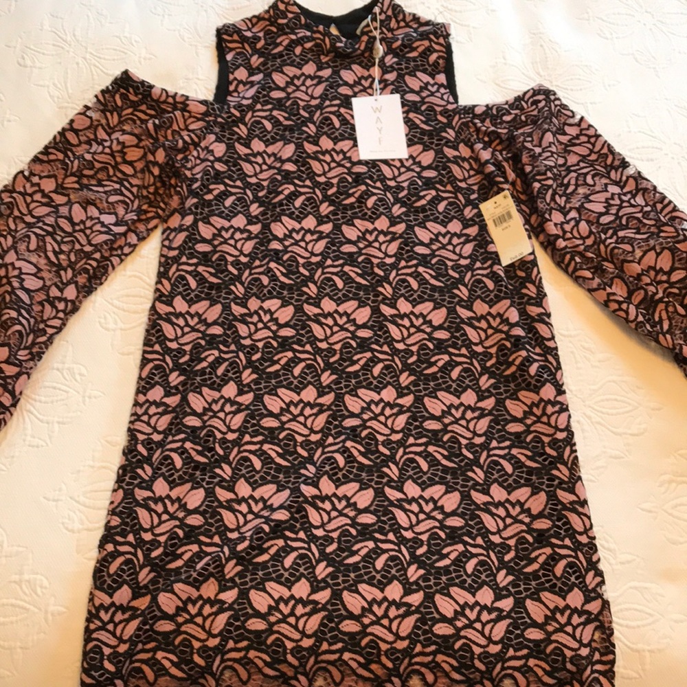 NWT Adorable cold shoulder dress